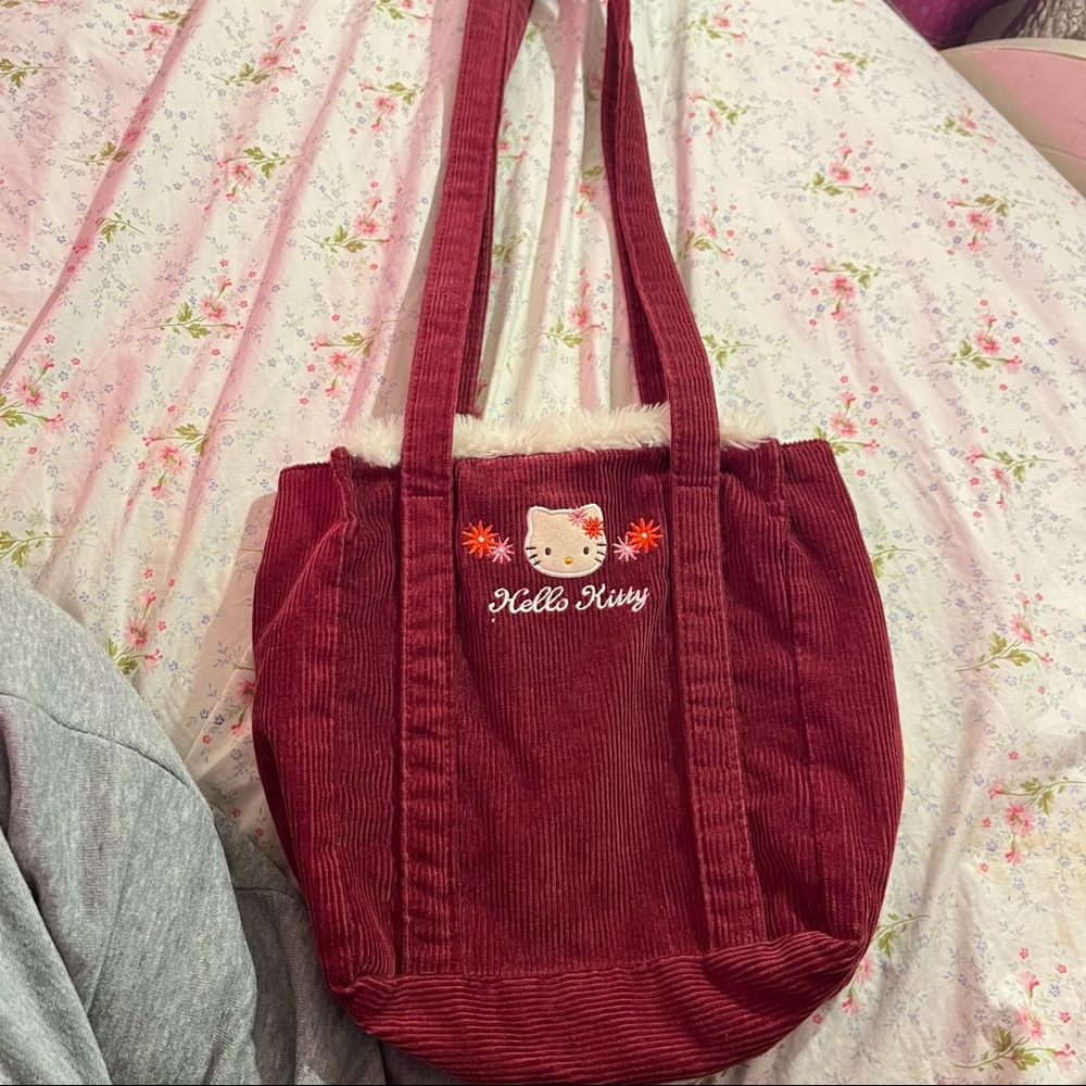 2003 hello kitty corduroy bag ❤️